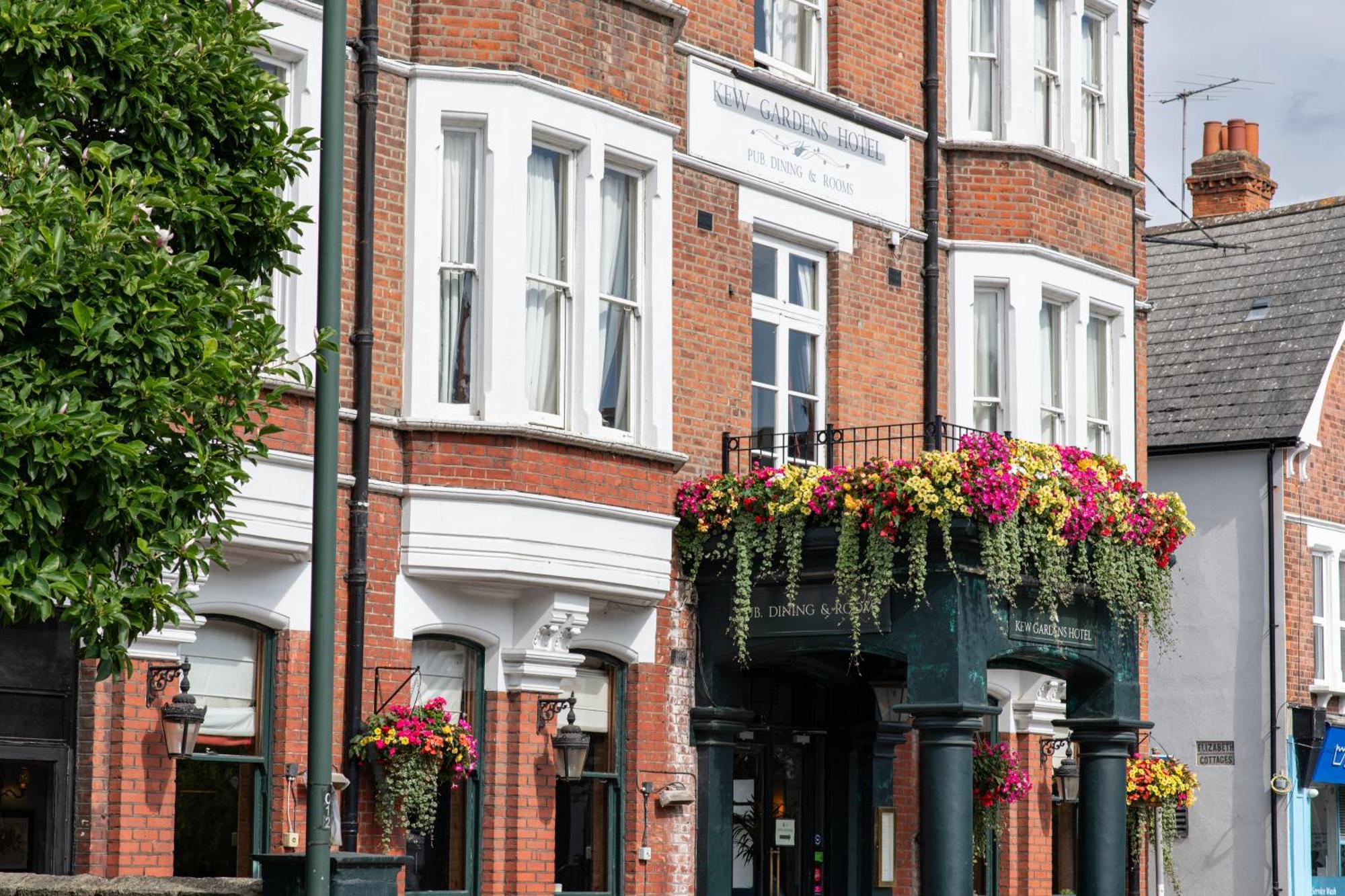 Kew Gardens Hotel Exterior photo